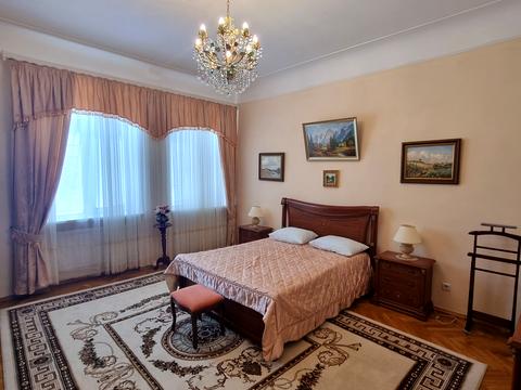 квартира за адресою Академіка Богомольця вул., 7/14