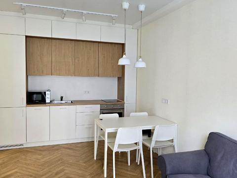 квартира за адресою Михайла Максимовича вул. (Онуфрія Трутенка), 28-Д