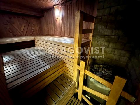 комерційна за адресою Тулузи вул., 3-Б