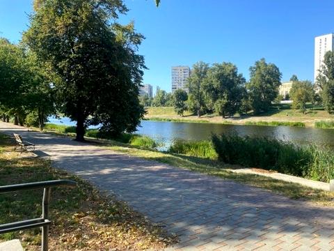 квартира за адресою Русанівський бульв., 4