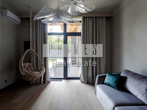 будинок за адресою Вишнева вул.