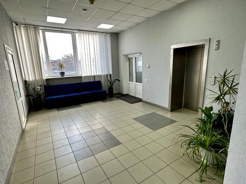 комерційна за адресою Ґарета Джонса вул. (Сім'ї Хохлових), 15