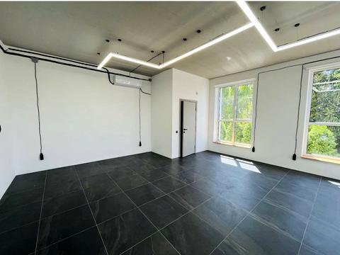 комерційна за адресою Науки просп. (Гагаріна), 22