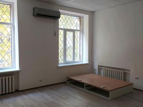 комерційна за адресою Науки просп. (Леніна), 58