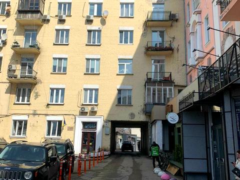 квартира по адресу Львовская пл., 4