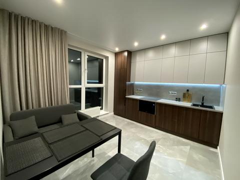 квартира по адресу Ревуцкого ул., 40-Г