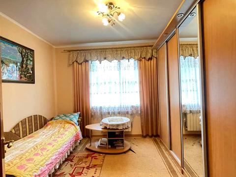 будинок за адресою Вишнева вул.