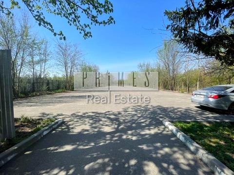 комерційна за адресою Перемоги вул., 2А