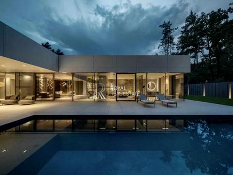 будинок за адресою Лугова