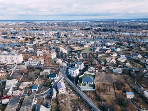 будинок за адресою Набережна вул.