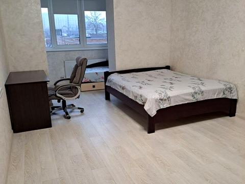 квартира за адресою Довженка вул., 4