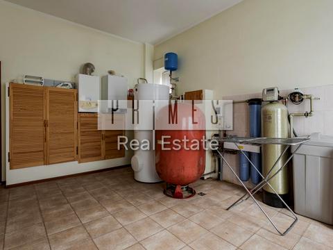 будинок за адресою Зоряна вул.