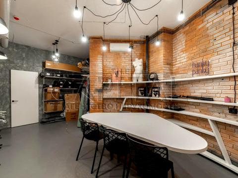 комерційна за адресою Старонаводницька вул., 6