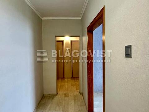 квартира по адресу Ларисы Руденко ул., 6