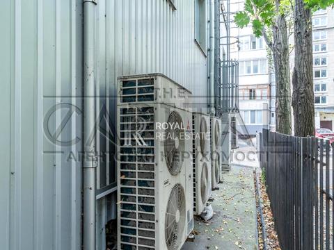 комерційна за адресою Київ, Миколи Міхновського бульв. (Дружби народів), 1