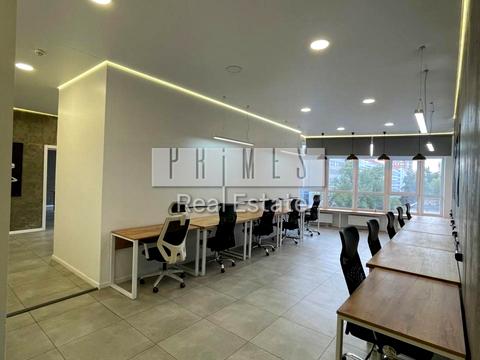 комерційна за адресою Кловський узвіз, 7a