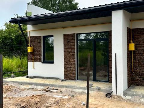 дом по адресу Успішна, 23