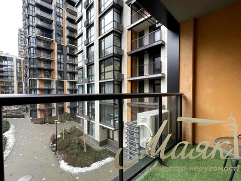 комерційна за адресою Джона Маккейна вул. (Івана Кудрі), 1