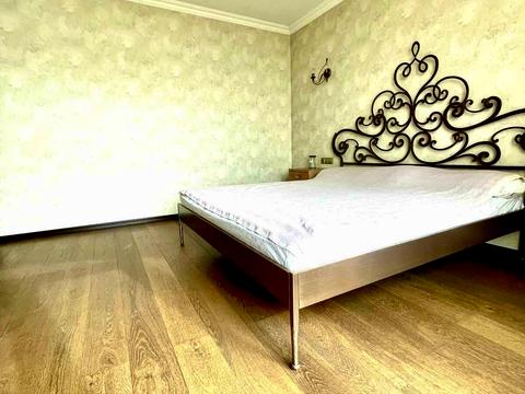 квартира за адресою Сергія Подолинського вул. (Благоєва), 7