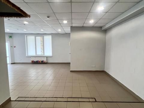 комерційна за адресою Івана Драча вул., 3