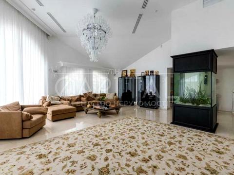 дом по адресу бучанський