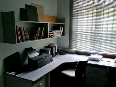 коммерческая по адресу Соборная пл. (Октябрьская), 8