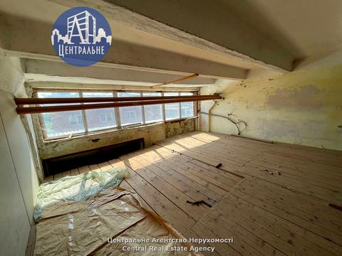 комерційна за адресою Артема вул., 1