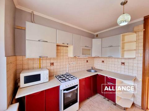 квартира за адресою Гната Хоткевича вул., 52