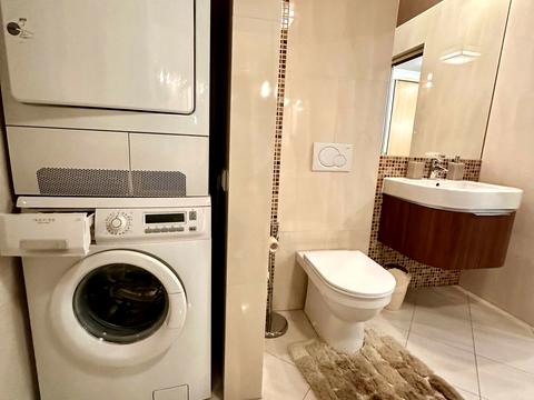квартира за адресою Івана Карпинця вул. (), 8