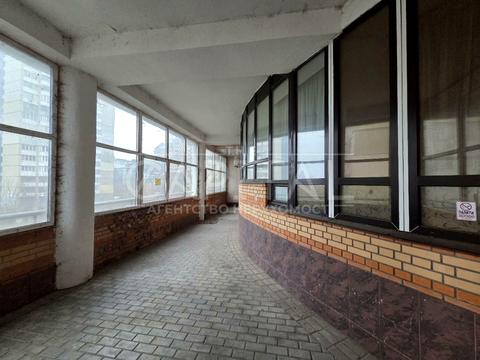 комерційна за адресою Старонаводницька вул., 4-В