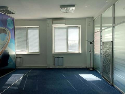 комерційна за адресою Варязький пров., 4-В