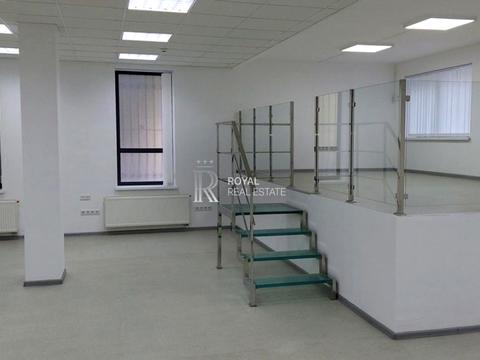 комерційна за адресою Красилівська вул., 5