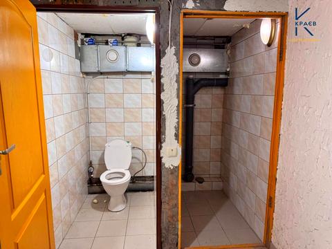 комерційна за адресою Зарічанська вул., 22/1