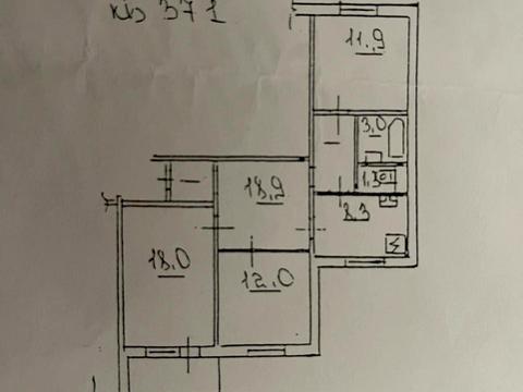 квартира за адресою Анни Ахматової вул., 4