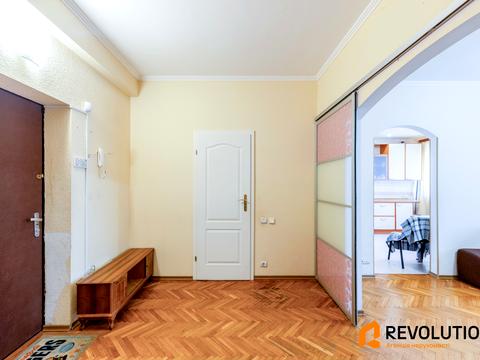 квартира за адресою Грушевського вул., 15