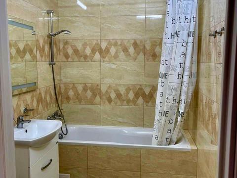 квартира за адресою Зарічна вул., 4