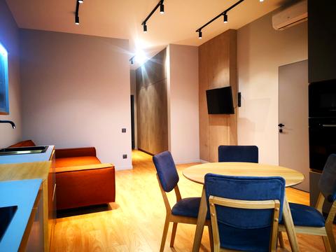 квартира за адресою Миколи Ушакова вул., 1-Б