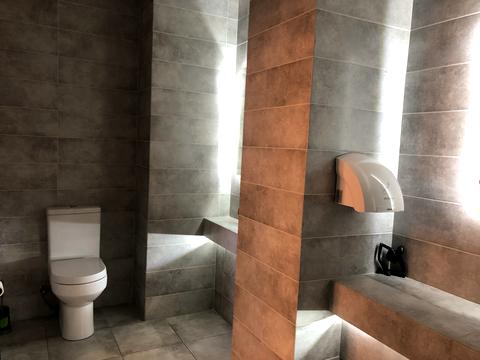 комерційна за адресою Велика Васильківська вул. (Червоноармійська), 43/16