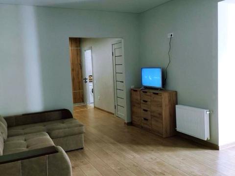 квартира за адресою Героїв Крут, 4/1