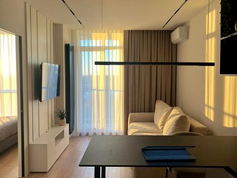 квартира по адресу Героев Майдана ул., 15