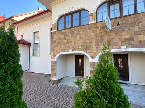 будинок за адресою Григоренка вул.