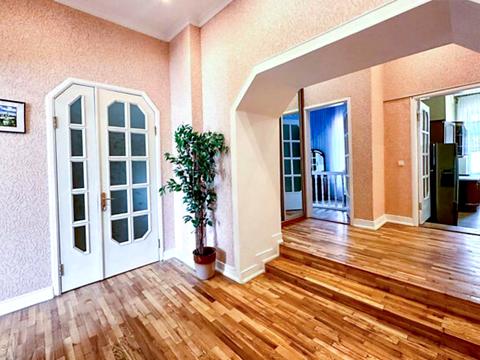 квартира за адресою Олександра Кониського вул., 30