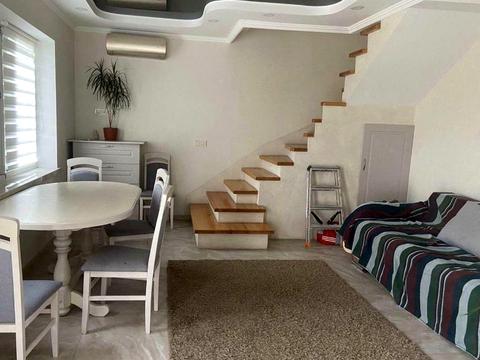 будинок за адресою Героїв Дніпра вул.