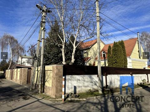 будинок за адресою смт. Обухівка, Садова, 38