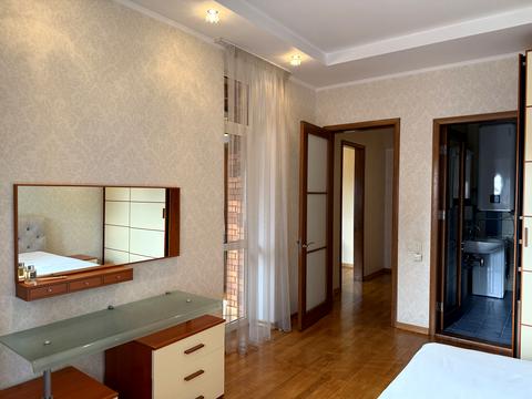 квартира за адресою Дмитрівська вул., 13
