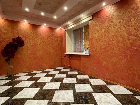 комерційна за адресою Шовкуненка вул., 4