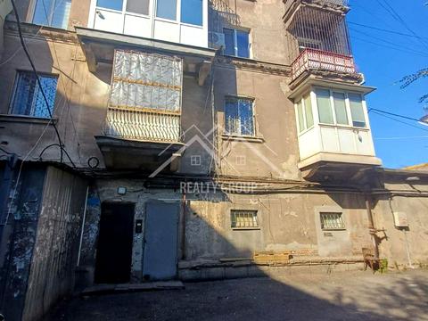 квартира за адресою проспект Металургів, 27