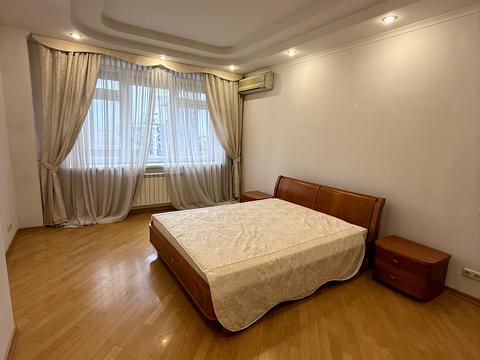 квартира по адресу Лескова ул., 1-А