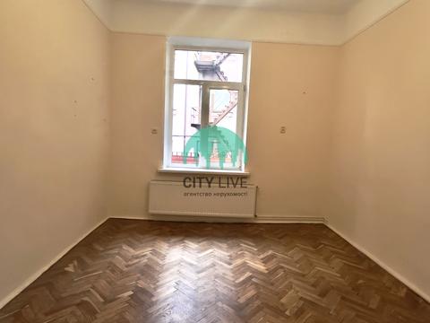 квартира за адресою Дністровська вул., 20