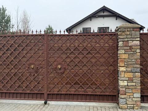 дом по адресу  ул.